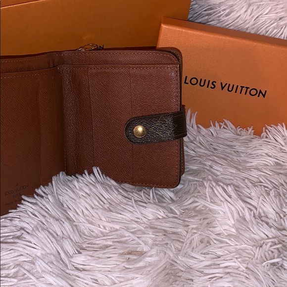 Authentic Louis Vuitton Wallet